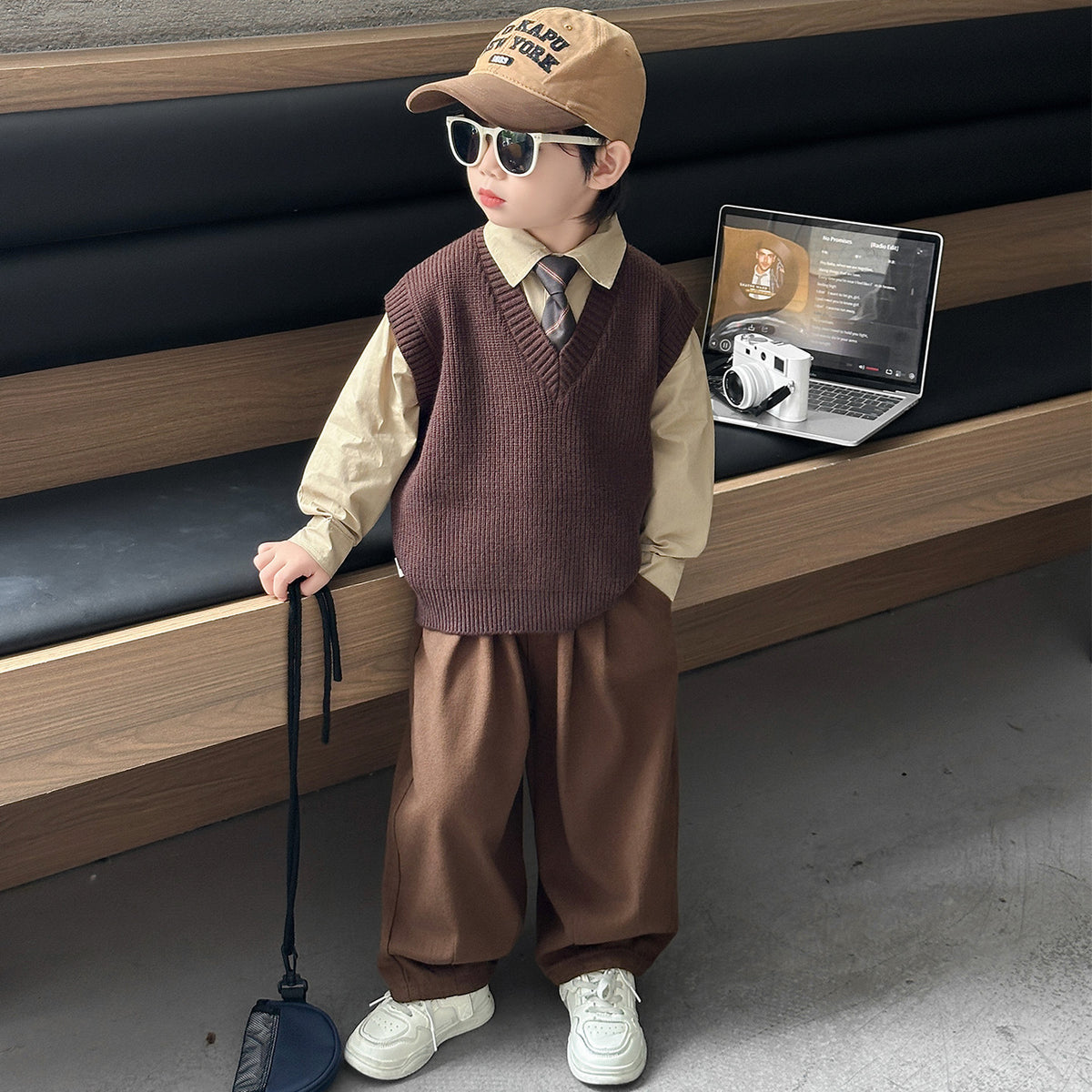 Boys Spring Autumn Fashion Three-Piece Suit Set with Vest, Tie and Shirt