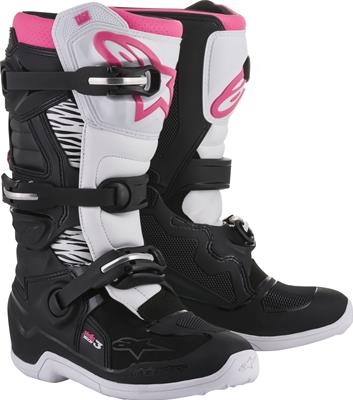 RIDING BOOTS