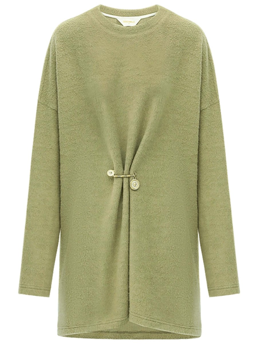Oversized Green Fleece Knit with a Stylish Cinched Brooch Pin